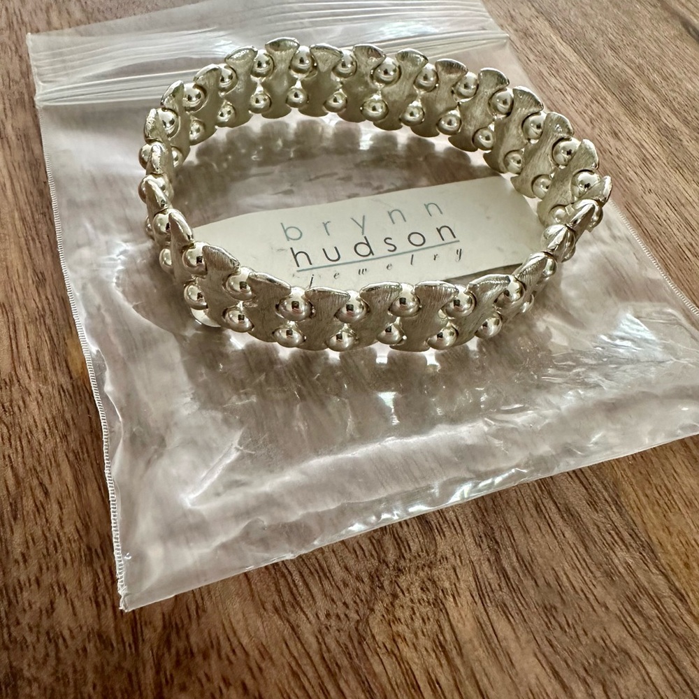 Bryon Hudson Jewlery. Silver Bracelet, New -Never Worn